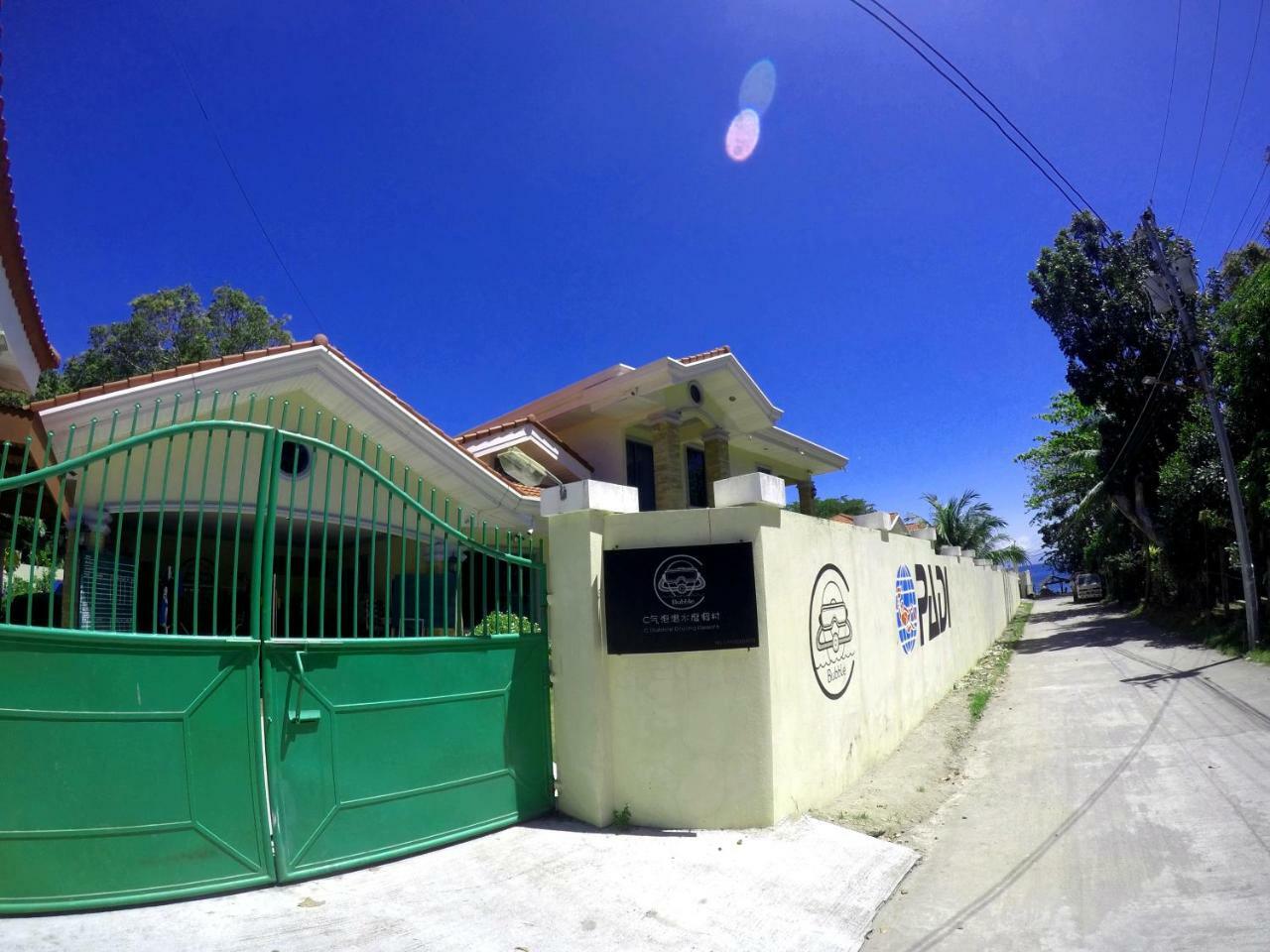 C气泡潜水度假村 C Bubble Diving Resort Dumaguete City Екстериор снимка